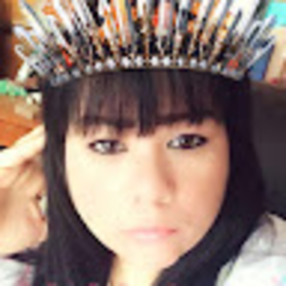 Meet your Posher, Kristy - Picture 1 of 1